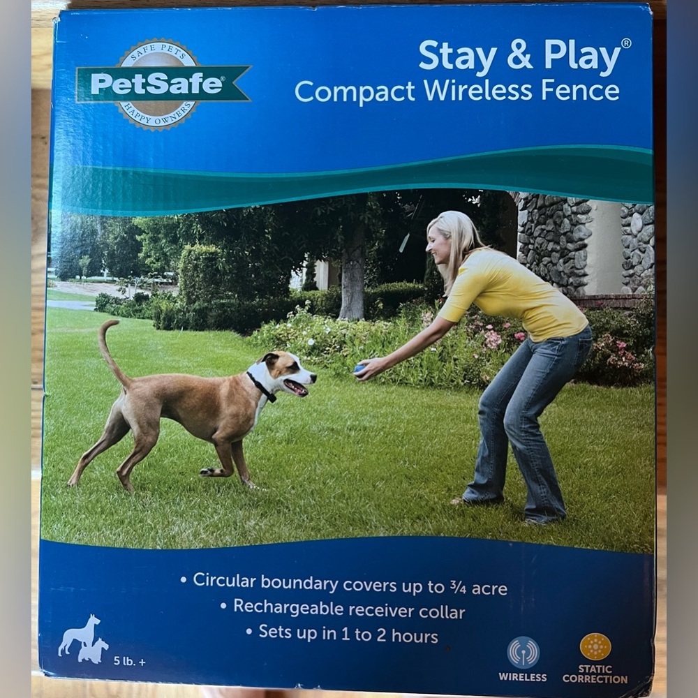 New in box PetSafe Stay & Play Compact Wireless Fence for dogs.